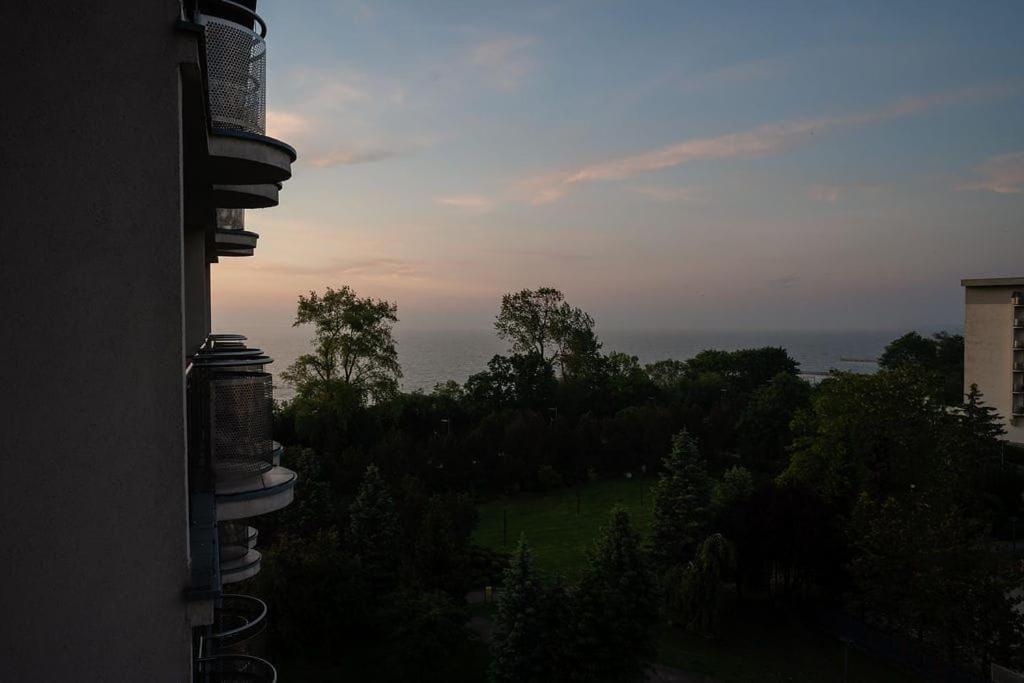Apartament Ania Z Widokiem Na Morze W Hotelu Arka Kolobrzeg Exterior photo